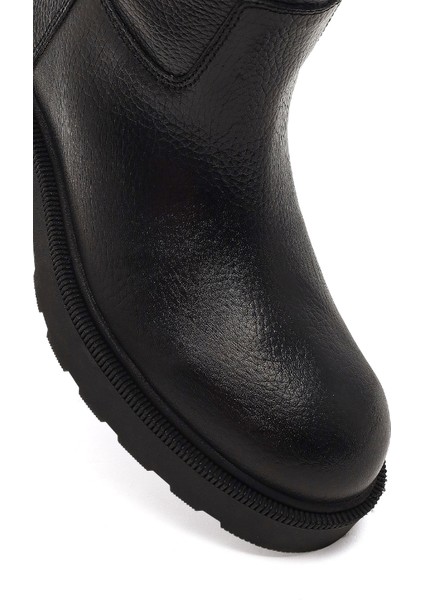 Kadın Siyah Kalın Tabanlı Deri Çizme 25WFD1893FT