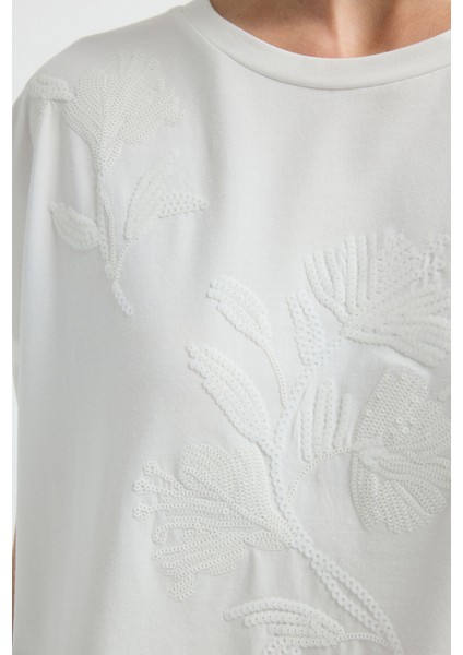 Pul Nakışlı Tişört Kemik 17545830000 fiyatları