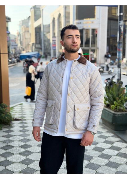 X-2033 Yaka Garni Detaylı Astarlı Kapitone Mont