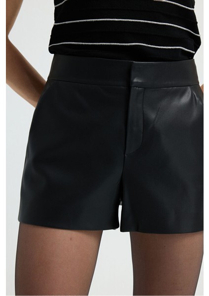 Yüksek Bel Şort Siyah 17041819003 fırsatları