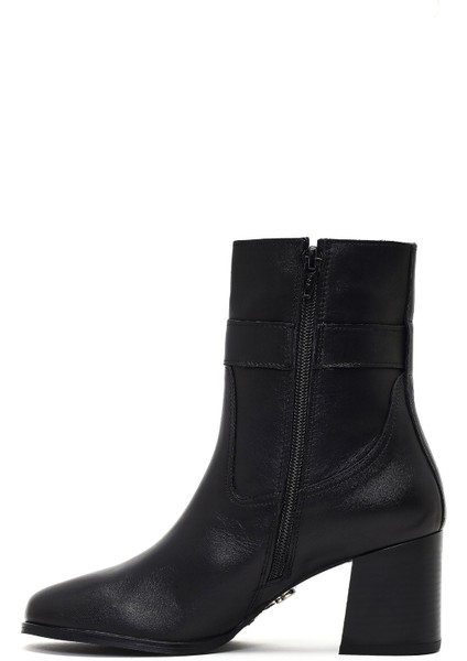 Kadın Siyah Fermuarlı Kalın Topuklu Deri Bot 25WFD163118 fırsatları