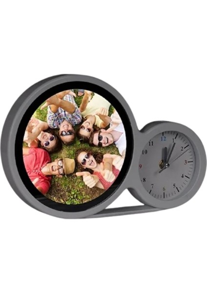 Kişiye Özel Fotoğraflı Masa Saati – Çerçeveli Dekoratif Hediye Saat (Sevgiliye, Eşe, Anneye, Babaya, Arkadaşa Özel)