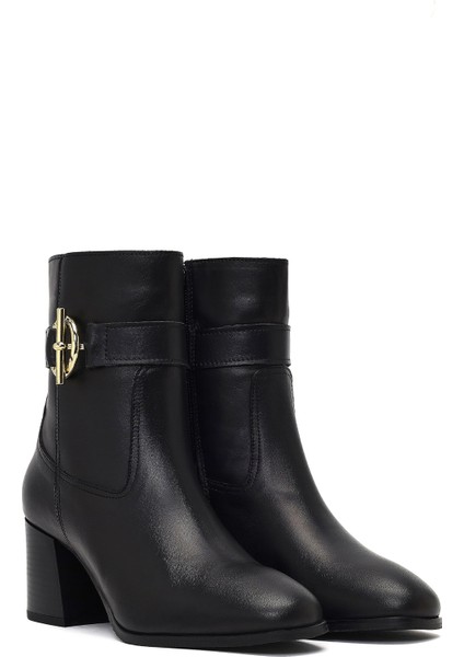 Kadın Siyah Fermuarlı Kalın Topuklu Deri Bot 25WFD163118 indirimleri