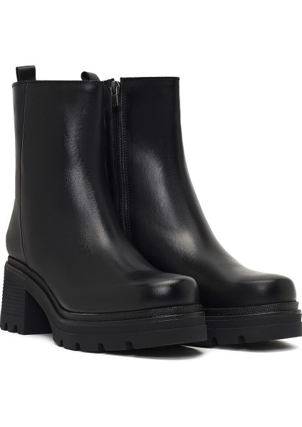 Kadın Siyah Fermuarlı Kalın Topuklu Deri Bot 25WFD187518 indirimleri