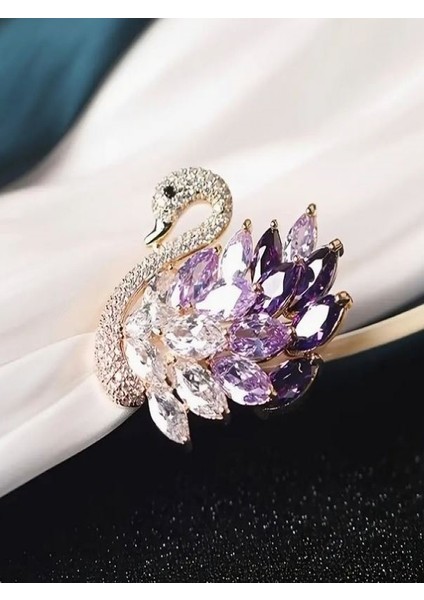 Şık Mor Taşlı Kuğu Broş modelleri