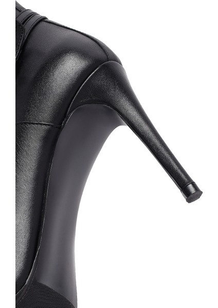 Kadın Siyah Fermuarlı Ince Topuklu Deri Bot 25WFD133118