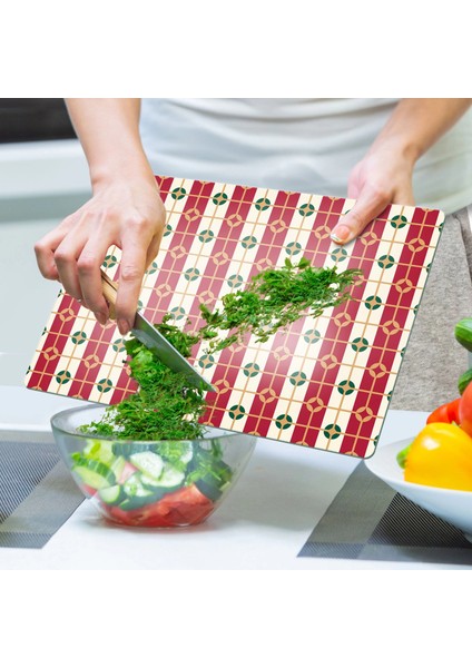 Cam Kesme Tahtası ve Sunumluk Kırmızı Beyaz Geometrik Desenli 20X30 cm indirimleri