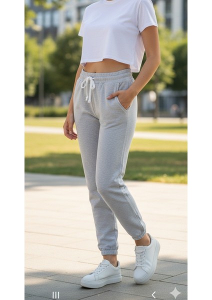 Kadın Bayan Paça Lastikli Bel Lastikli Çift Cepli Cepler Fermuarsız Bağcık Kordonlu Eşofman Altı
