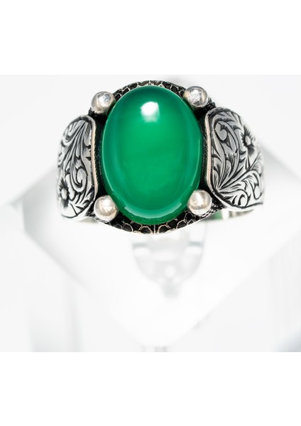 Erkek 925 Ayar Gümüş Yeşil Akik Taşlı El Işçiliği Osmanlı Motifli Yüzük – Doğal Taşlı Özel Tasarım