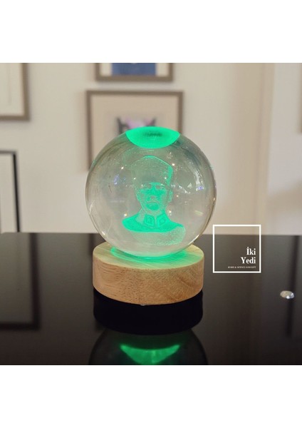 Atatürk Işıklı Kristal Cam Küre, LED Aydınlatmalı Masa Dekoru Ofis Ev Hediyesi Masa Üstü Aksesuar fırsatları