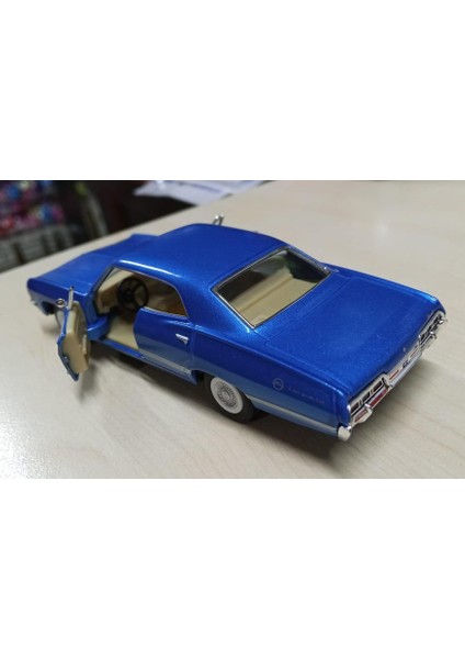 Kinsmart Oyuncak Metal Model Araba 1/36 Çek Bırak 1967 Mavi Chevrolet Impala modelleri