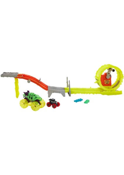 Hot Wheels Monster Trucks Charge Chase Challenge Oyun Seti HXT05