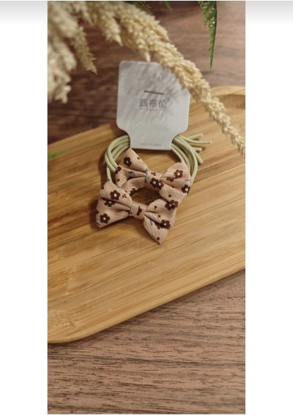 Lastikli Ikili Çiçekli Toka