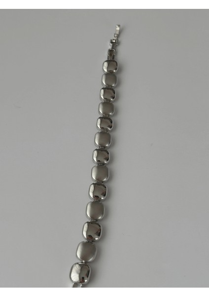 Mat ve Parlak Silver Renkli Kare Şekilli Bileklik indirimleri