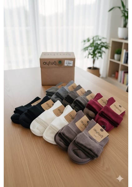 Kadın Katlamalı Havlu Soket Çorabı; Dikişsiz; Kışlık ; 36-40 Numara; Asorti 12'li Kutu modelleri