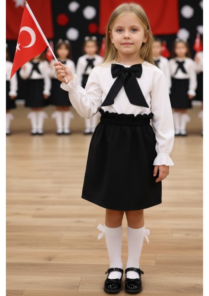 Kız Çocuk Uzun Kollu Siyah Etek Ekru Bluz Fular 23 Nisan Takım
