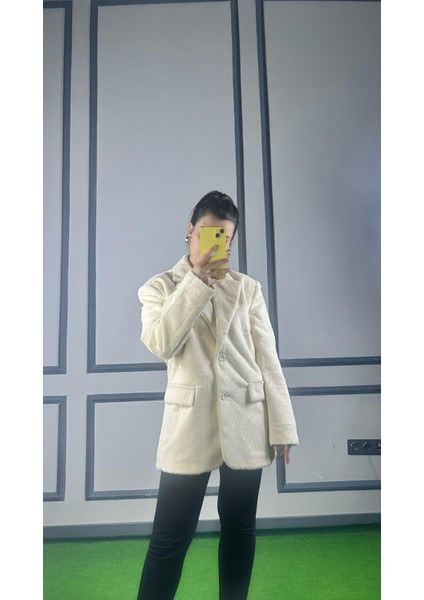 Yeni Trend Beyaz Renk Kürk Ceket modelleri