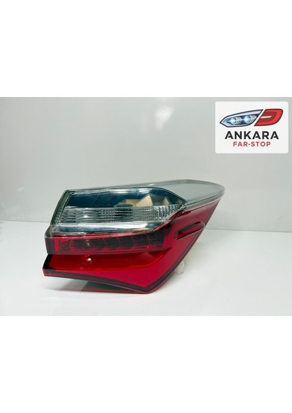 Toyota Corolla 2016 - 2018 Stop Lambası Dış Sağ (Ledli Stop - Sağ Dış Çamurlukta Kalan)