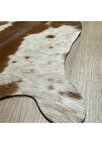 %100 Hakiki Dana Derisi Post Halı – Kahverengi-Beyaz (51X64 Cm) fırsatları