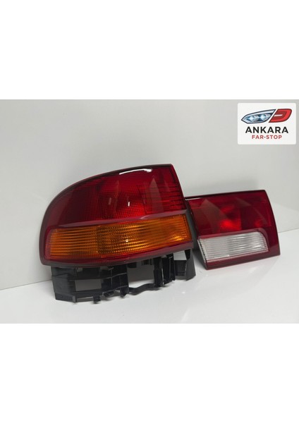 Toyota Carina 1996 - 1999 Stop Lambası Sol Iç - Sol Dış Takım ( 2 Adet Stop )
