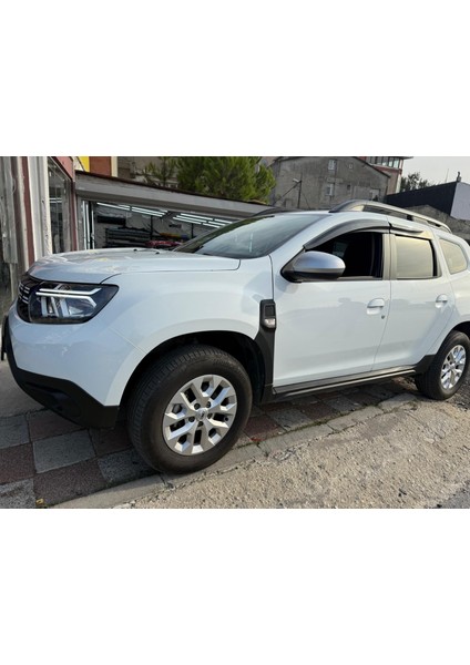 Dacia Duster 2018-2023 Model Arası Yan Kapı Koruması (Yazılı) fiyatları