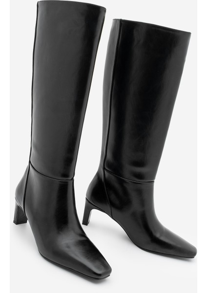 Kadın Küt Burun Fermuarsız Topuklu Çizme Doreka Siyah