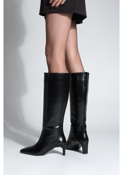 Kadın Küt Burun Fermuarsız Topuklu Çizme Doreka Siyah fırsatları