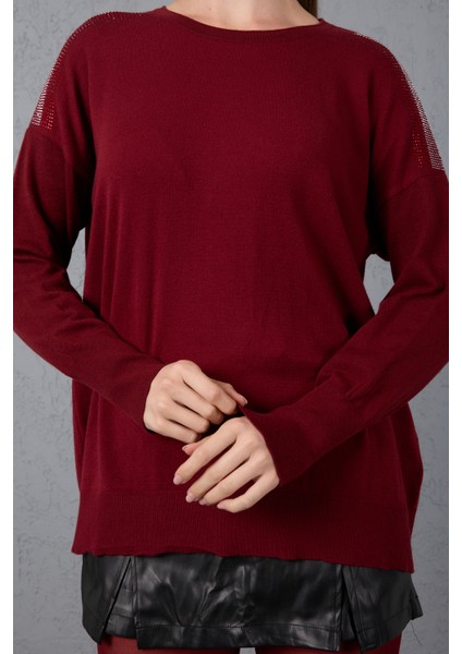 Kadın Bordo Omuzları Taş Detaylı Geniş Manşetli Bisiklet Yaka Triko Bluz fırsatları