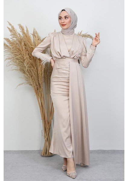 Tüylü Saten Tesettür Elbise Krem