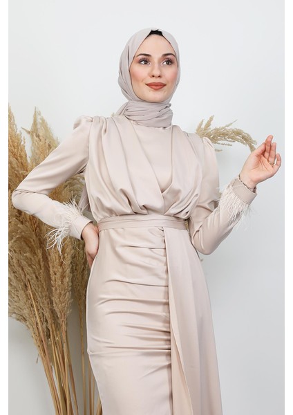 Tüylü Saten Tesettür Elbise Krem indirimleri