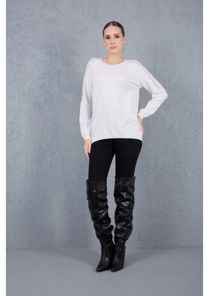 Kadın Beyaz Ajurlu Inci Detaylı Reglan Kollu Yuvarlak Yaka Triko Bluz