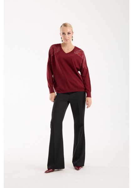 Kadın Bordo Omuzları Taş Detaylı V Yaka Triko Bluz