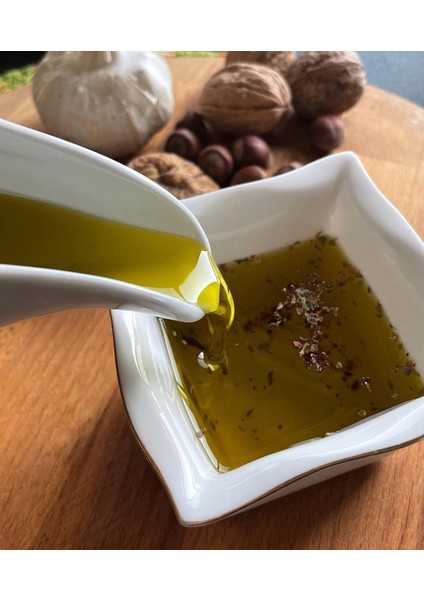 Yeni Sezon Erken Hasat Ayvalık Yöresine Ait %100 Soğuk Sıkım Natürel Sızma Zeytinyağı 5 Lt fiyatları