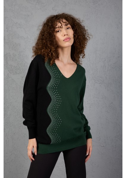 Haki-Siyah Iki Renkli Taş Detaylı V Yaka Triko Bluz