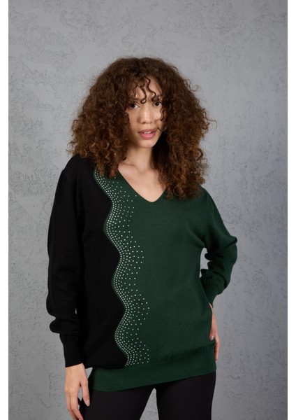 Haki-Siyah Iki Renkli Taş Detaylı V Yaka Triko Bluz modelleri