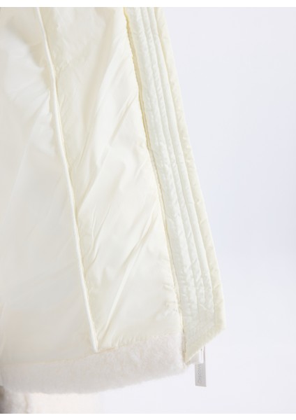 D5WL-MNT3720 Kırık Beyaz Düz Kadın Mont