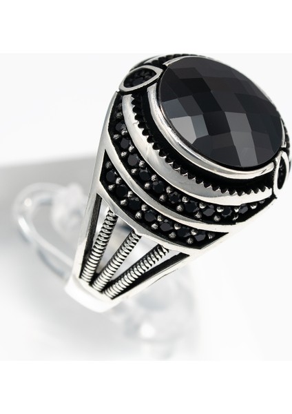Siyah Oniks Taşlı 925 Ayar Gümüş Erkek Yüzük – Modern ve Karizmatik Tasarım modelleri