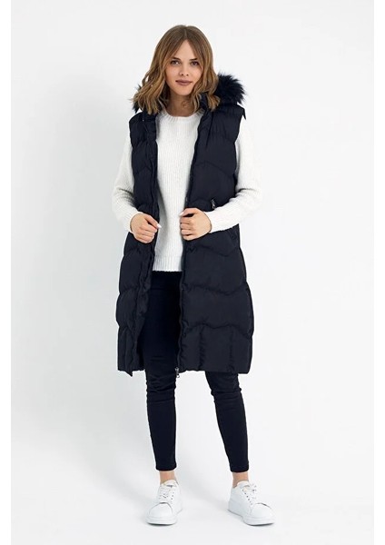 Kadın Siyah Uzun Yelek Kapüşon Kürklü