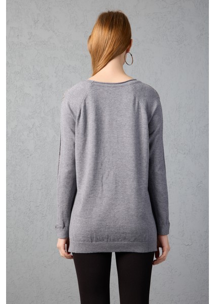 Kadın Gri Reglan Kol Simli Detaylı Yuvarlak Yaka Triko Bluz indirimleri