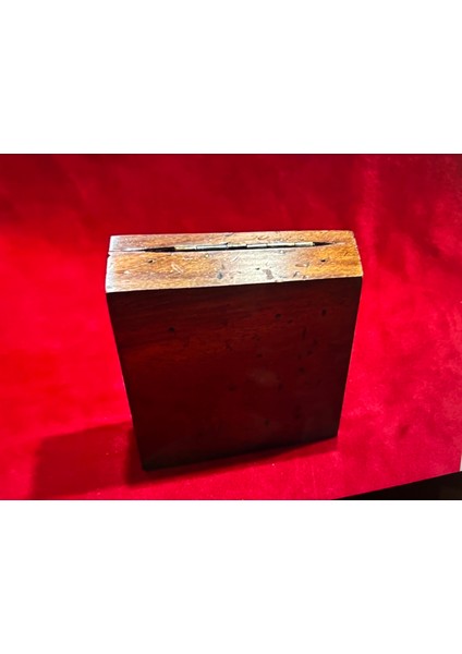 Ahşap Kaidesinde Pirinç Pusula 8 cm 8 cm 3 cm Ölçülerinde