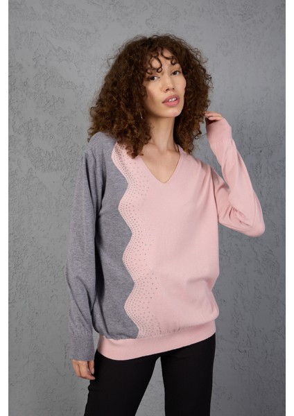 Pudra-Gri Iki Renkli Taş Detaylı V Yaka Triko Bluz modelleri