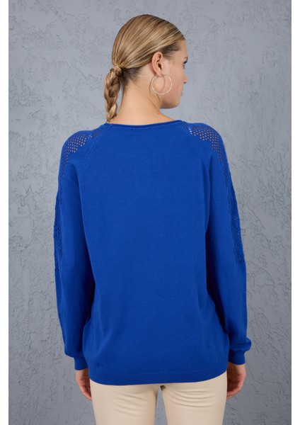 Kadın Saks Mavisi Ajurlu Inci Detaylı Reglan Kollu Yuvarlak Yaka Triko Bluz fırsatları