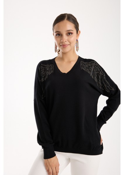 Kadın Siyah Omuzları Taş Detaylı V Yaka Triko Bluz fiyatları
