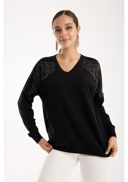 Kadın Siyah Omuzları Taş Detaylı V Yaka Triko Bluz modelleri