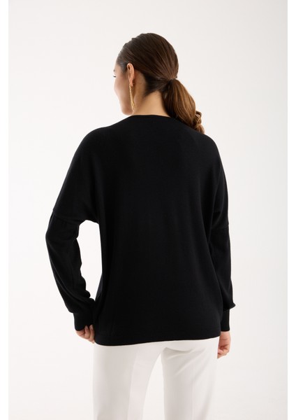 Kadın Siyah Omuzları Taş Detaylı V Yaka Triko Bluz indirimleri