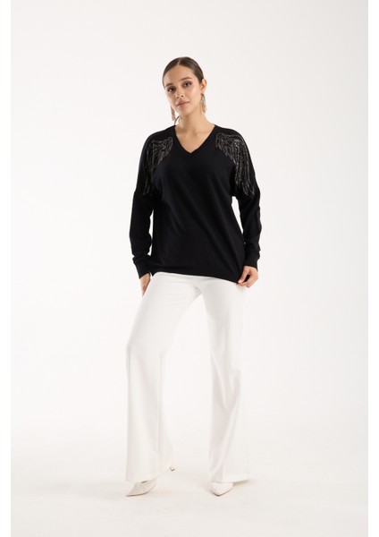 Kadın Siyah Omuzları Taş Detaylı V Yaka Triko Bluz