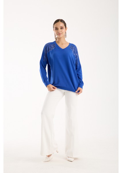 Kadın Saks Mavisi Omuzları Taş Detaylı V Yaka Triko Bluz