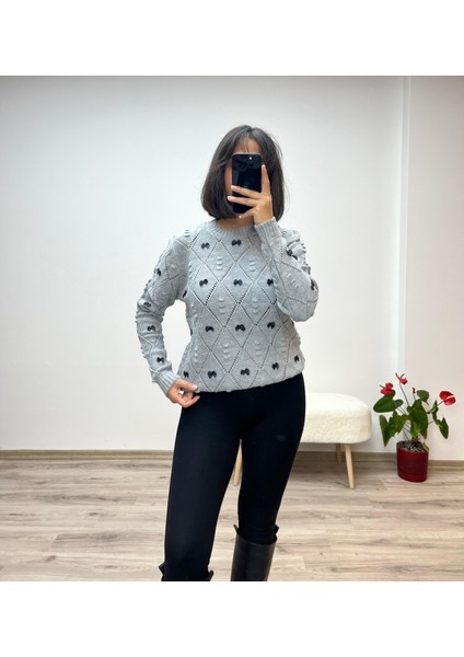 Mini Fiyonk Detaylı Triko Kazak fırsatları