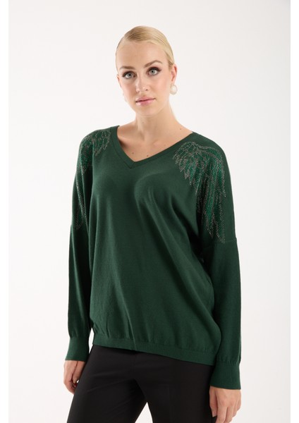 Kadın Haki Omuzları Taş Detaylı V Yaka Triko Bluz fırsatları