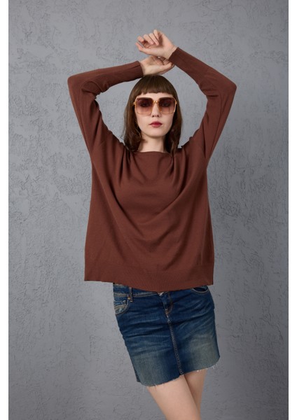 Kadın Kahve Omuzları Taş Detaylı Geniş Manşetli Bisiklet Yaka Triko Bluz modelleri